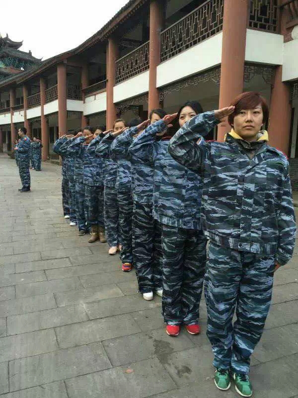 齊心奮進(jìn)，夢(mèng)想起航，遠(yuǎn)景裝飾2015啟動(dòng)大會(huì)-全員會(huì)師